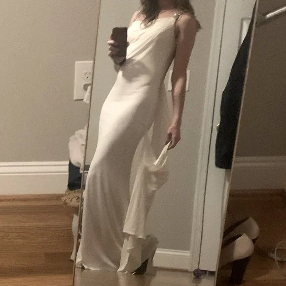 Beyond by Jovani White backless gown - Picture 7 of 9